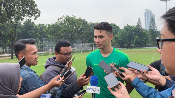 Nadeo Argawinata Tak Gentar Bersaing dengan Kiper Langganan Timnas