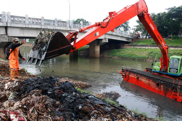 Anies: Sampah Bukan Cuma Soal Aturan
