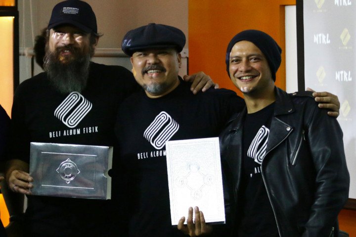 Rayakan 25 Tahun Bermusik, NTLR Rilis Boxset XXV