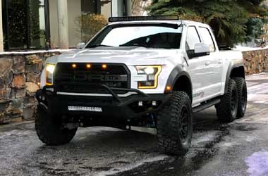 <i>Rapper</i> Post Malone Pamer Ford Hennessey VelociRaptor 6×6