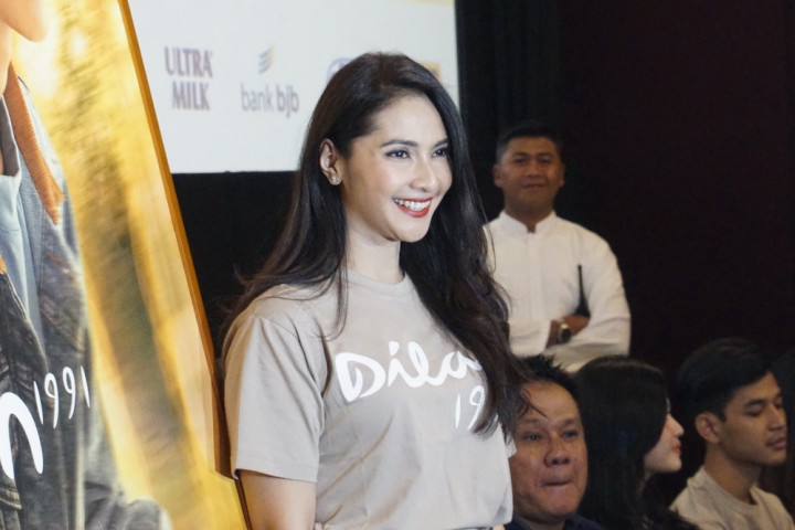 Maudy Koesnaedi Kaget Diajak Main Film Dilan 1991