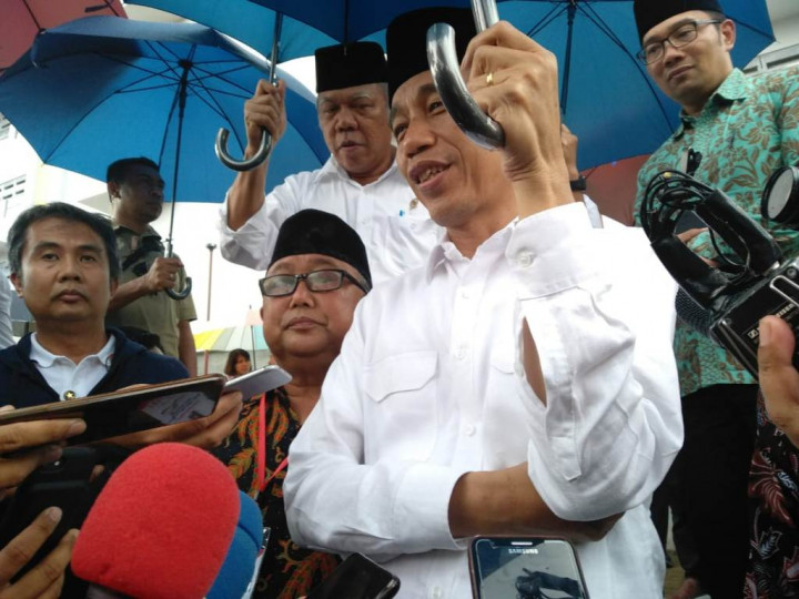 Presiden Dorong Ibu-ibu Mekaar Tingkatkan Bisnis Supermikro