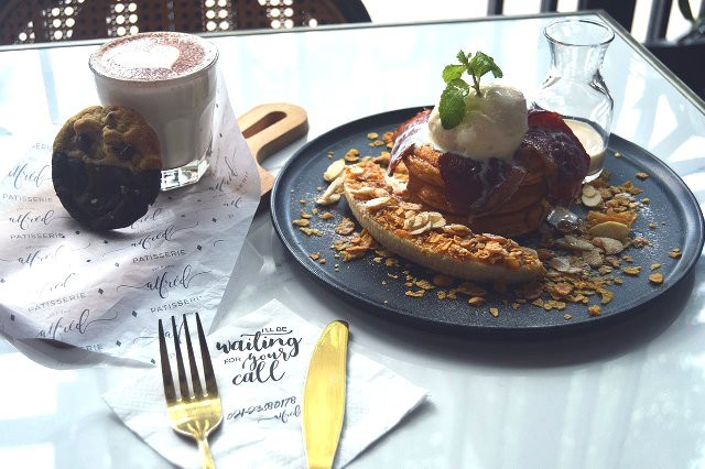 Menikmati Suasana California di Tengah Kota Jakarta