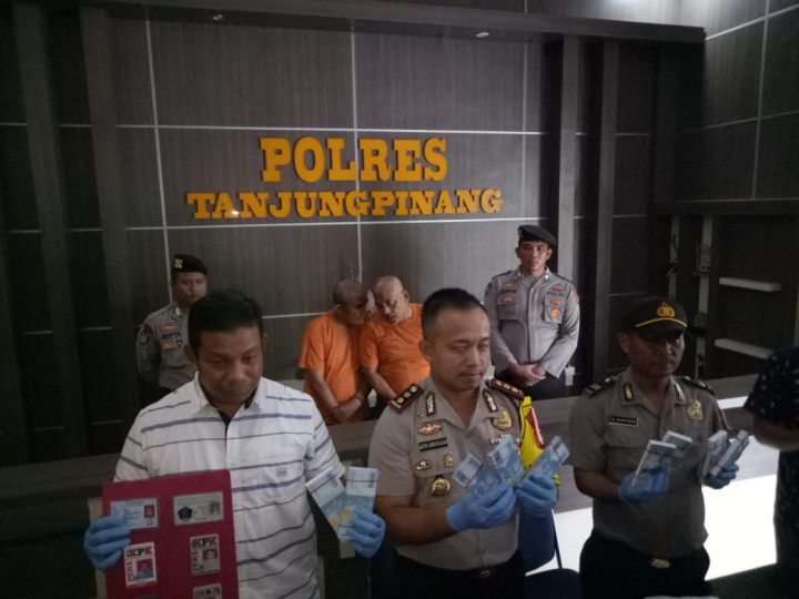 Peras Pejabat Setwan DPRD, Dua Wartawan di Tanjungpinang Ditangkap