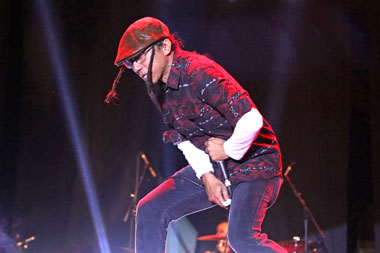 Vokalis PAS Band Kecelakaan