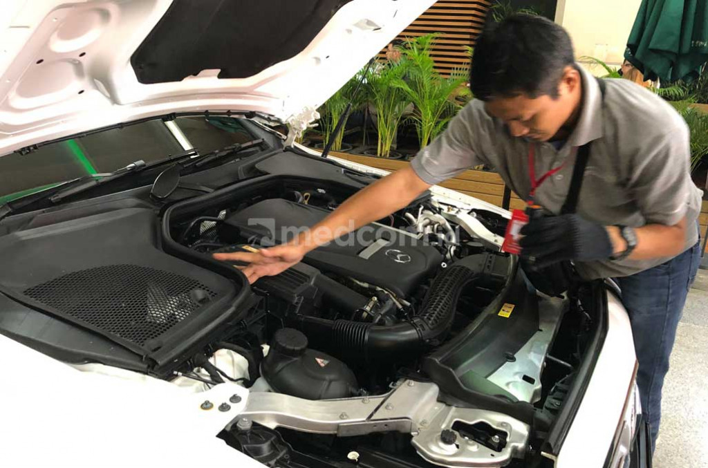 Inspeksi mobil bekas sebelum melakukan pembelian, sangat penting untuk mendapatkan mobil bekas berkualitas. medcom.id/Ahmad Garuda
