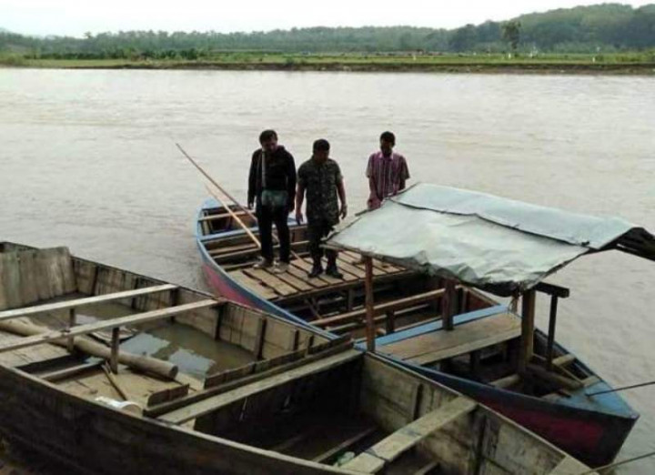 Perahu Penyeberangan Terbalik di Sungai Pemali, 1 Penumpang Tewas