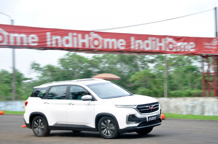 Wuling Almaz Dipastikan 'Lahir' di Indonesia