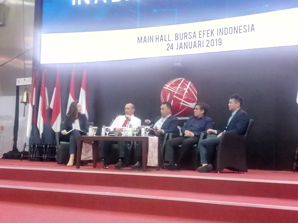 Kepala Direktorat Cyber Mabes Polri Brigjen Pol Rachmad Wibowo (kedua dari kiri). (FOTO: Medcom.id/Nia Deviyana)