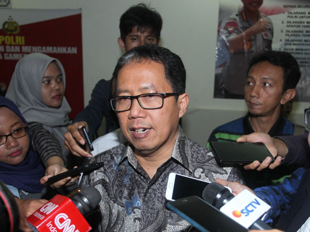 Plt Ketua Umum PSSI Joko Driyono usai menjalani pemeriksaan Satgas Anti Mafia Bola di Mapolda Metro Jaya. Foto: Antara/Reno Esnir.