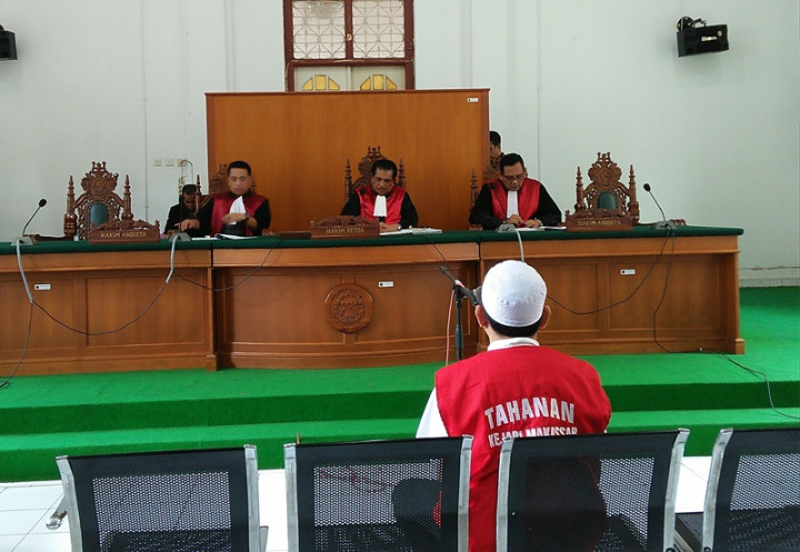 Bos Abu Tour Divonis 20 Tahun Penjara