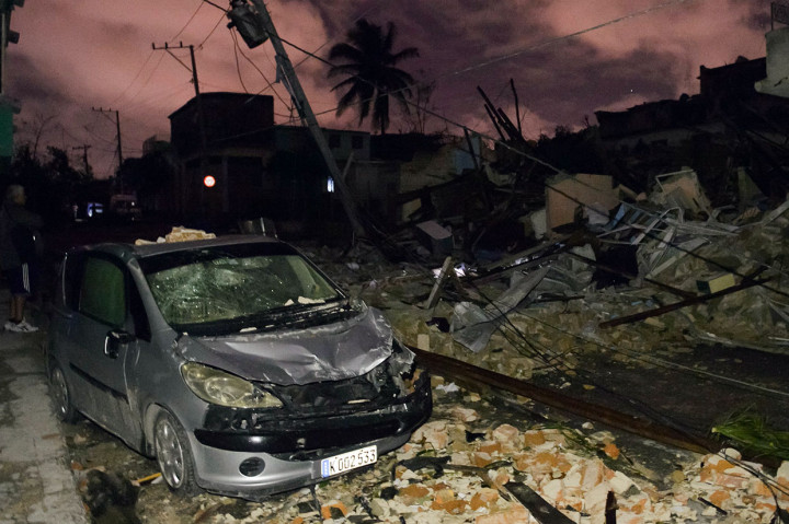 Tornado Sapu Havana, 3 Orang Tewas