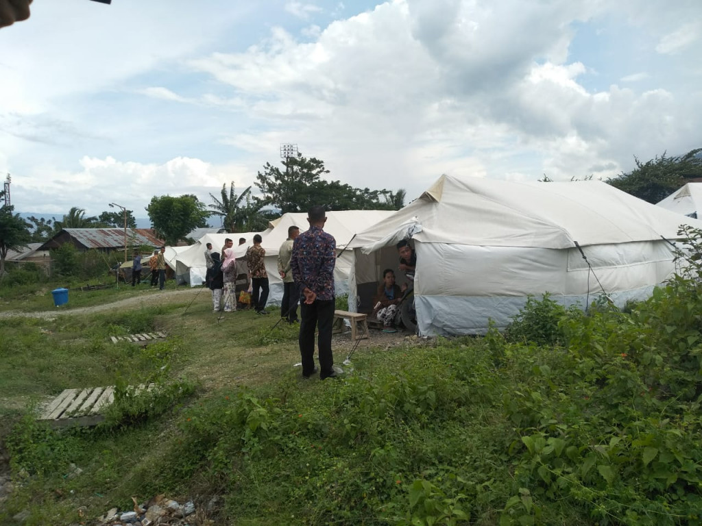Tenda-tenda pengunsi untuk korban gempa dan tsunami Palu - Medcom.id/Desi Angriani.