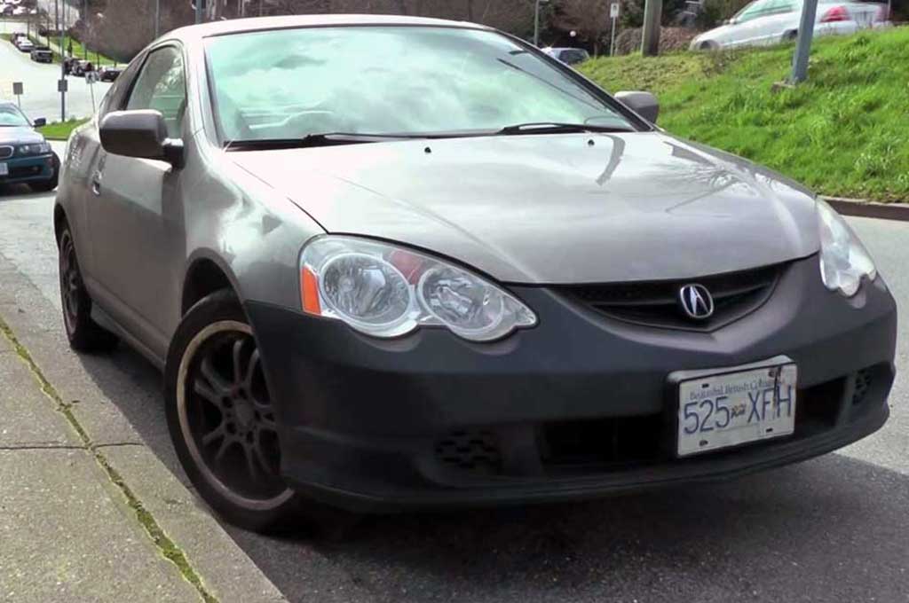 Sesuaikan posisi ban dengan kondisi jalan saat parkir mobil biar lebih awet dan aman. BC Driving