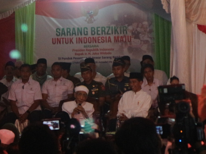 Presiden Joko Widodo di Ponpes Al Anwar, Rembang, Jawa Tengah. Foto: Medcom.id/Dheri Agriesta.