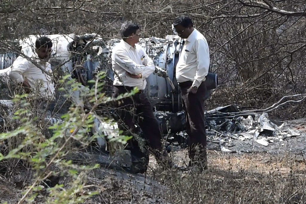 Pesawat Tempur AU India Jatuh, Dua Pilot Tewas