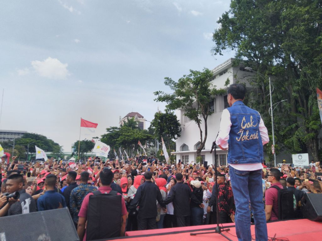 Jokowi Ajak Pendukung Lawan Hoaks dan Fitnah
