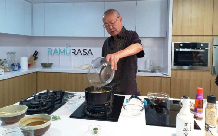 Tradisi Memasak saat Imlek yang Terancam Ditinggalkan