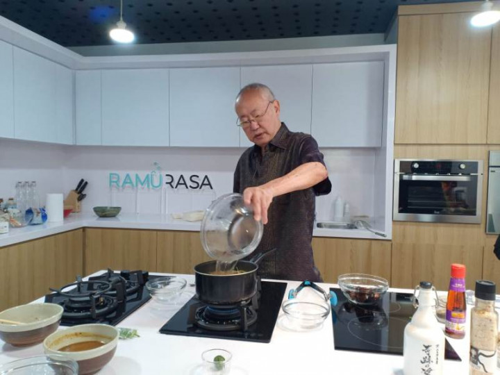 Saat Imlek, Saatnya Mengenal Makanan Khas Peranakan