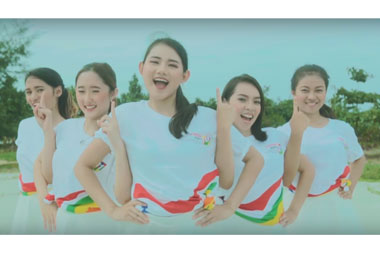 Kampanye Kreatif Girlband JKM-19 Dukung Jokowi dan Ma'aruf Amin