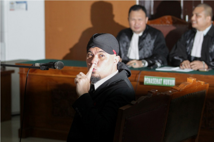 Prabowo Mengunjungi Keluarga Ahmad Dhani