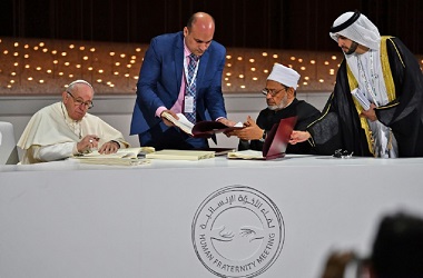 Fransiskus dan Imam Al-Azhar Tandatangani Deklarasi Damai