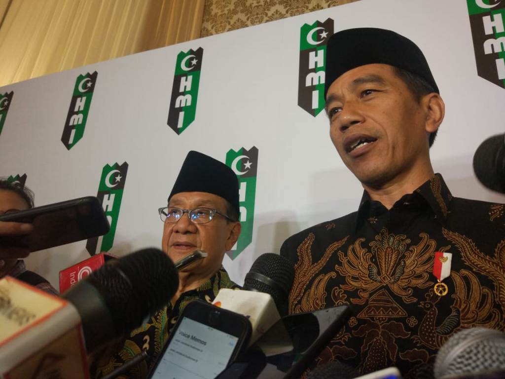 Jokowi Menilai Dukungan Akbar Tandjung Berpengaruh Besar