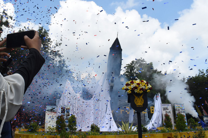 TNI AU Resmikan Monumen Pesawat F-5