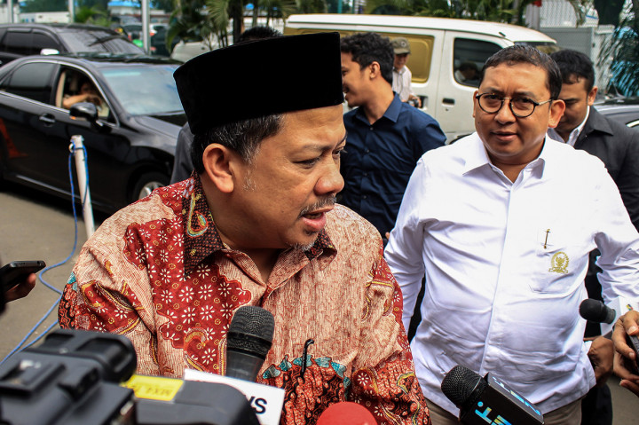 Fahri Hamzah dan Fadli Zon Jenguk Ahmad Dhani di Rutan Cipinang