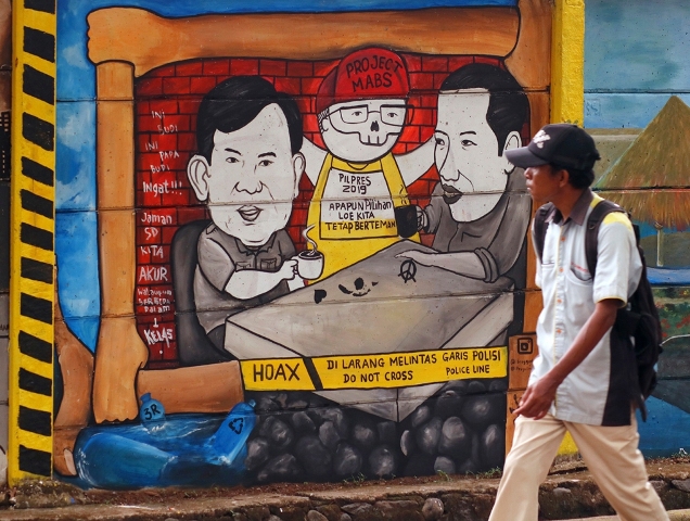 Survei: Jokowi-Mar'uf Unggul 5-1 dari Prabowo-Sandi