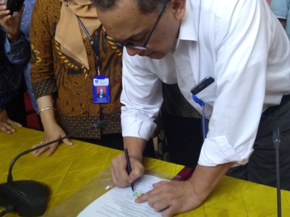 Kepala LIPI Akhirnya Tanda Tangani Surat Tuntutan - Medcom.id