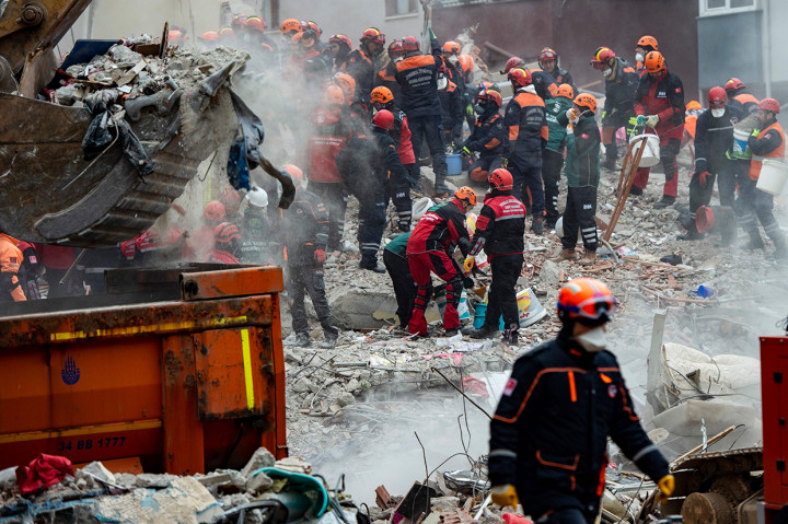 Korban Tewas Gedung Runtuh di Istanbul Jadi 21 Orang