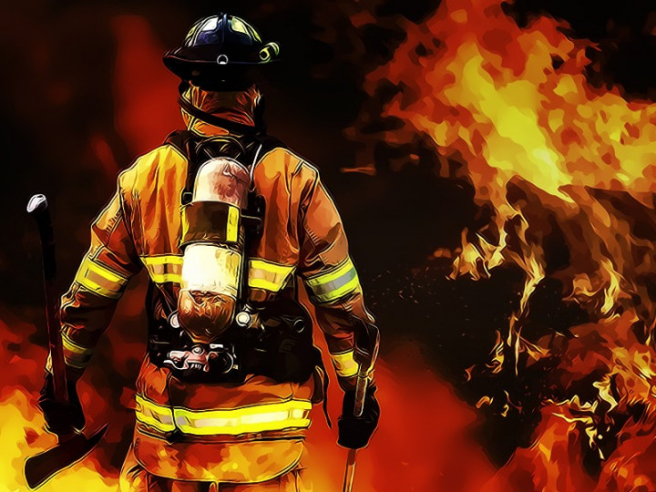 Sebuah Gudang di Jakarta Timur Terbakar