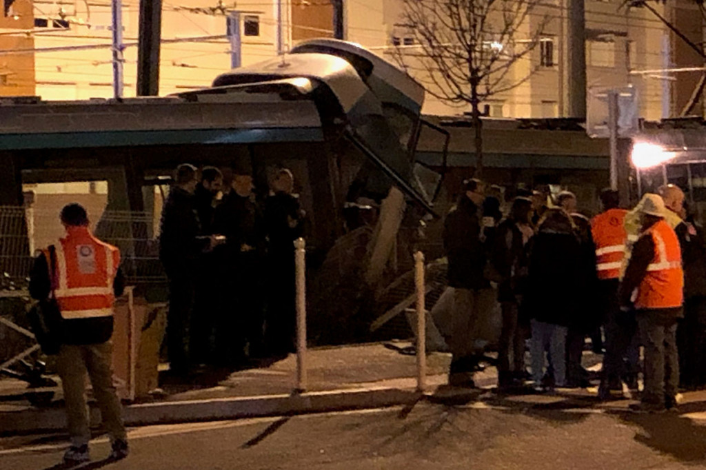 Tabrakan Dua Trem di Prancis Lukai 12 Orang