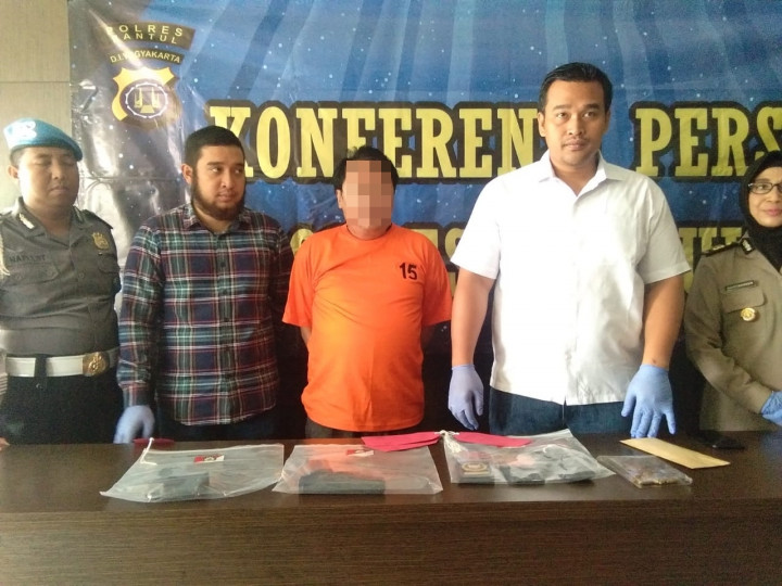 Jenderal Gadungan Diringkus karena Senjata Ilegal