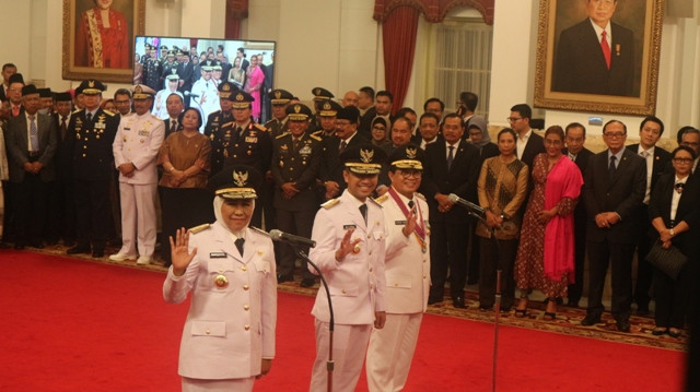 Presiden Lantik Khofifah Indar Parawansa