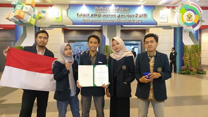 Mahasiswa Menciptakan Robot Peningkat Produksi Cabai