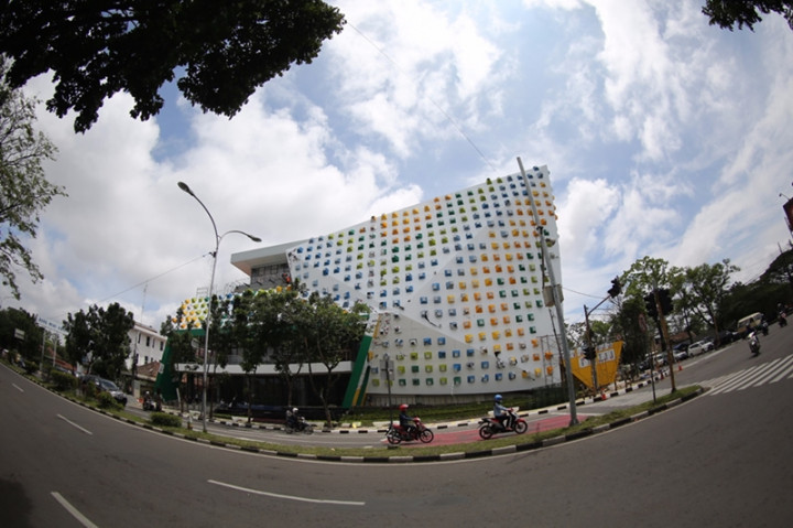 Emil Ingin Setiap Daerah di Jabar Punya Gedung Kreatif