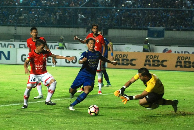 Umuh Beri Sinyal Jupe Kembali ke Persib