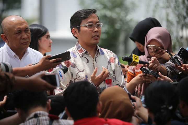 Presiden Minta Warganet Tak <i>Uninstall</i> Bukalapak