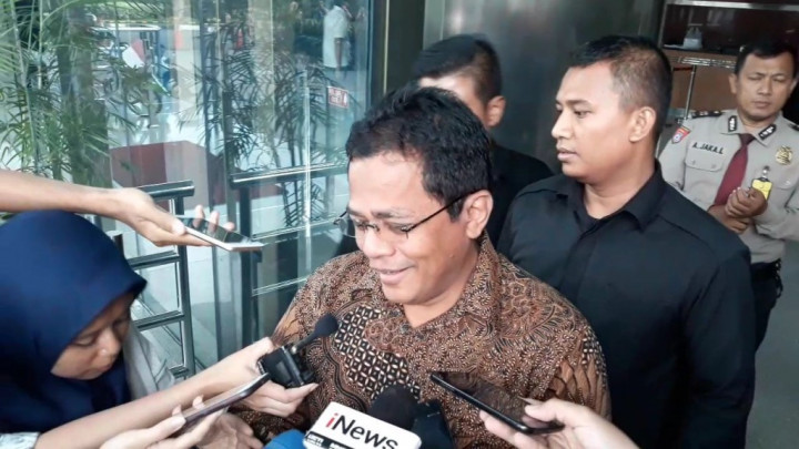 KPK Sita Delapan Dokumen dari Sekjen DPR