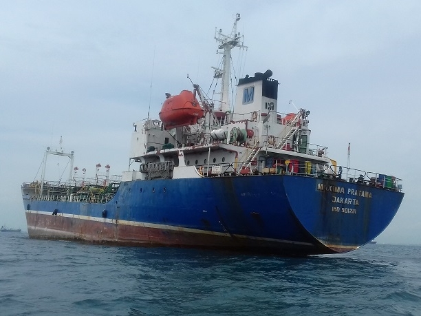 Kapal Tanker Ditangkap karena Transaksi Ilegal BBM