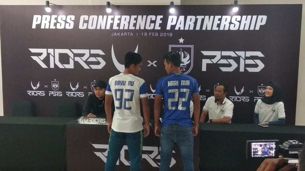 Suasana perkenalan jersey PSIS. (Foto: medcom.id/Rendy Renuki)