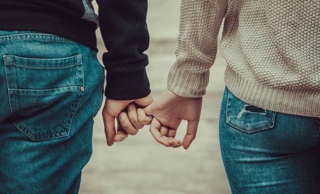 Berikut tanda-tanda Anda akan putus dengan si dia. (Foto: Aron Visual/Unsplash.com)