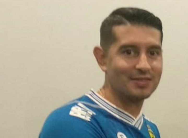 Cedera Siku, Esteban Vizcarra Menepi Enam Pekan