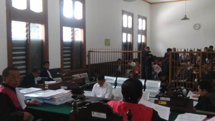 Fahmi Darmawansyah Dituntut Lima Tahun Bui