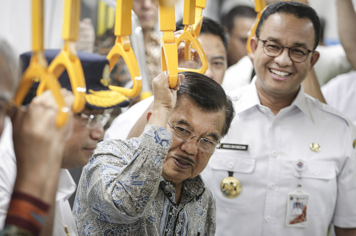 Jusuf Kalla Jajal MRT Jakarta