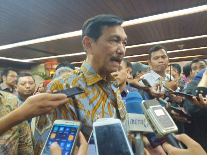 Luhut Bantah Ada Pertemuan Rahasia Jokowi dengan Freeport