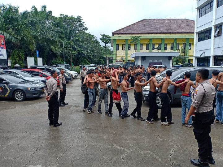 Bawa Senjata Tajam, Puluhan Pelajar di Tangerang Ditangkap