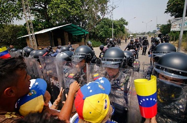 Sejumlah Prajurit Venezuela Membelot ke 'Presiden Interim'